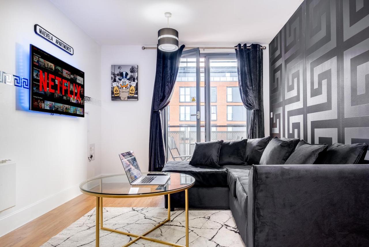 Maevela Apartments - Arcadian Versace Themed Apt ☆ Huge Balcony / Free Parking → Free Netflix -2 Min Walk From Birmingham Hippodrome Theatre, Arcadian, China Town, Sidewalk Club, Gay Village, 5 Mins From New Street Train Station - Birmingham Grand Ce Eksteriør bilde